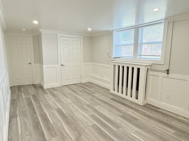 Photo - 1518 University Ave W Unité 2