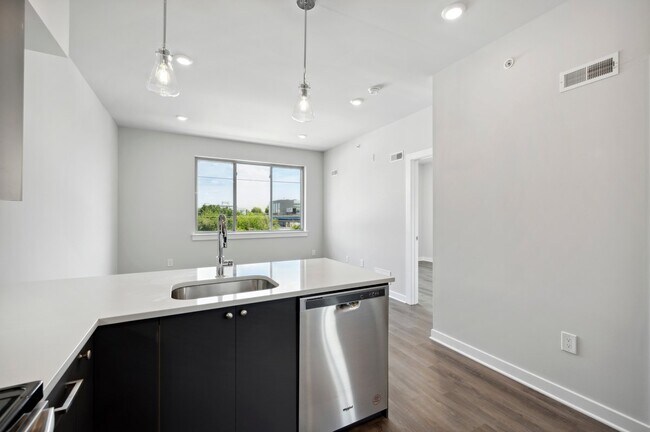 Photo - 1336 S Harmony Street