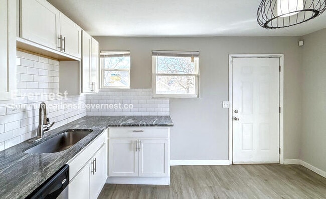 Photo - 37 S Yale Ave