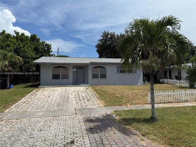 Building Photo - 1619 43rd St Rental