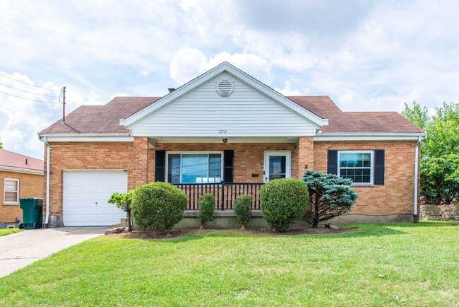 Building Photo - WESTWOOD-4 BEDROOM 2 BATH WITH OPEN FLOOR ...