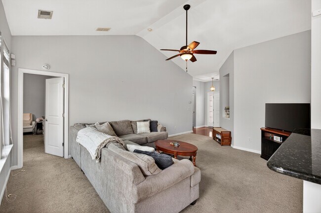 Photo - 7736 Kinston St