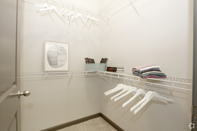 2HAB Grand Courtyard - Vestidores