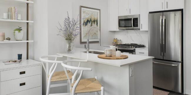 Photo - 1175 N La Salle Dr