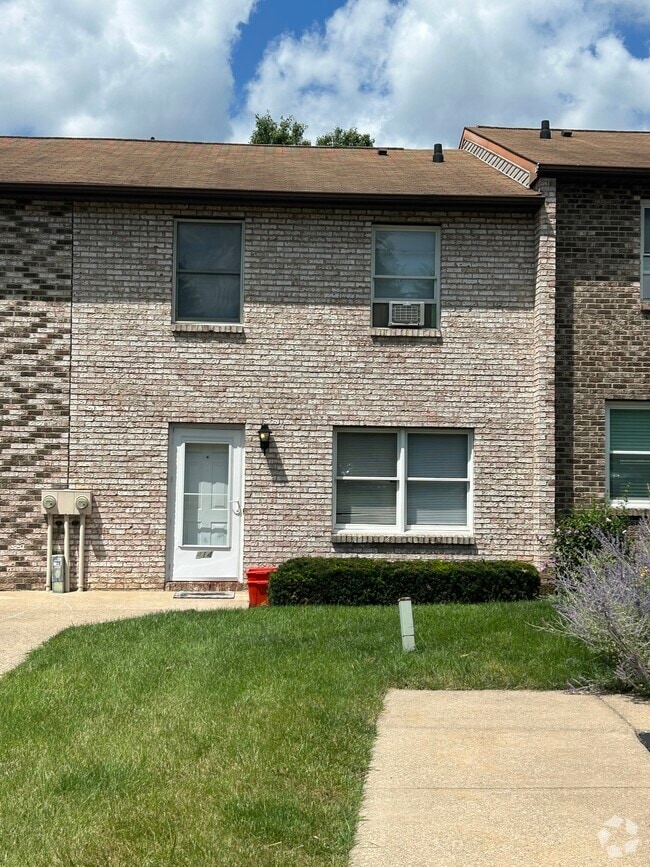 Building Photo - 414 Gerald St Rental