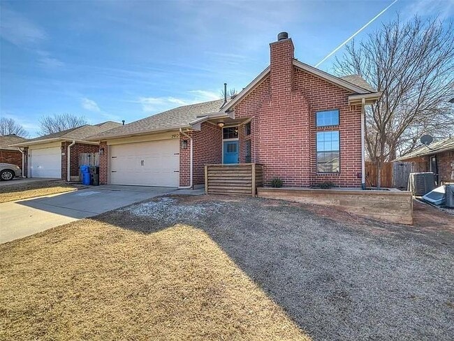 Building Photo - 2912 Canyon Oaks Ct