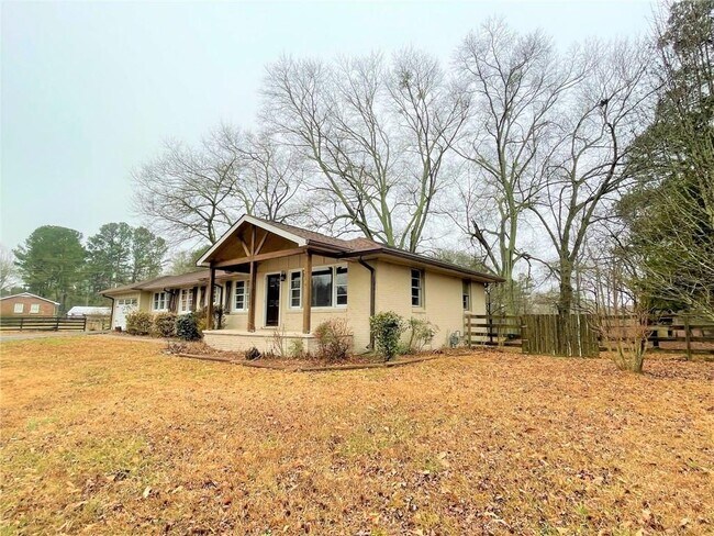 Photo - 6875 Heardsville Rd