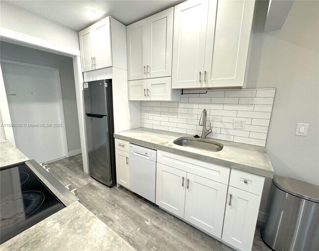 Photo - 2591 NE 55th Ct Condo Unit 205