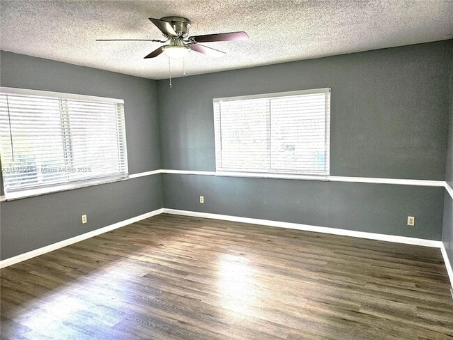 Photo - 1040 NW 73rd Terrace