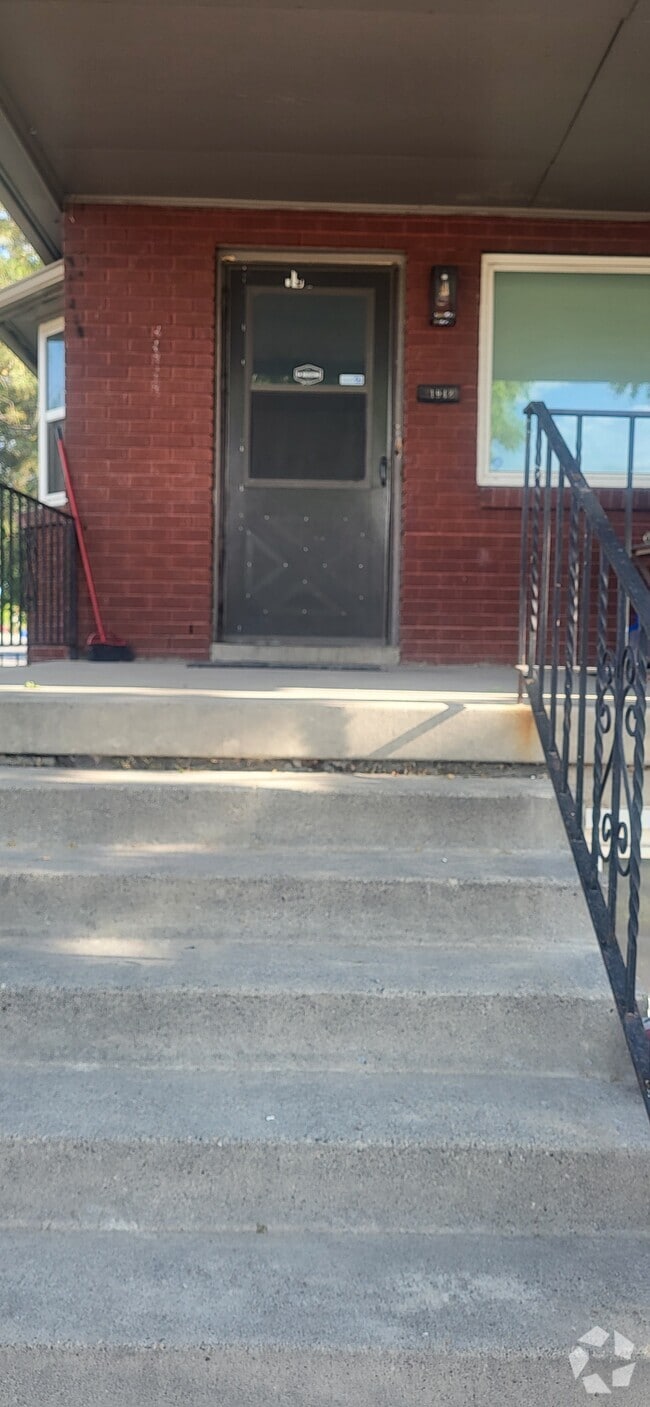 Building Photo - 1948 S 700 E Unit 1948 S Rental