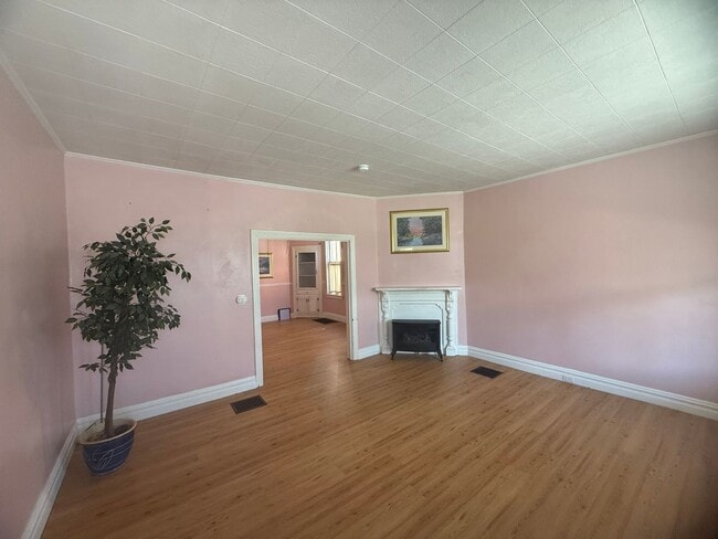 Photo - 3 bedroom 1.5 bathroom Town-home for rent in Carlisle