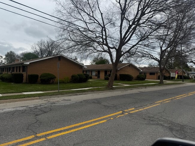 Photo - ONE11 RESIDENCES - MT CLEMENS - APARTMENTS