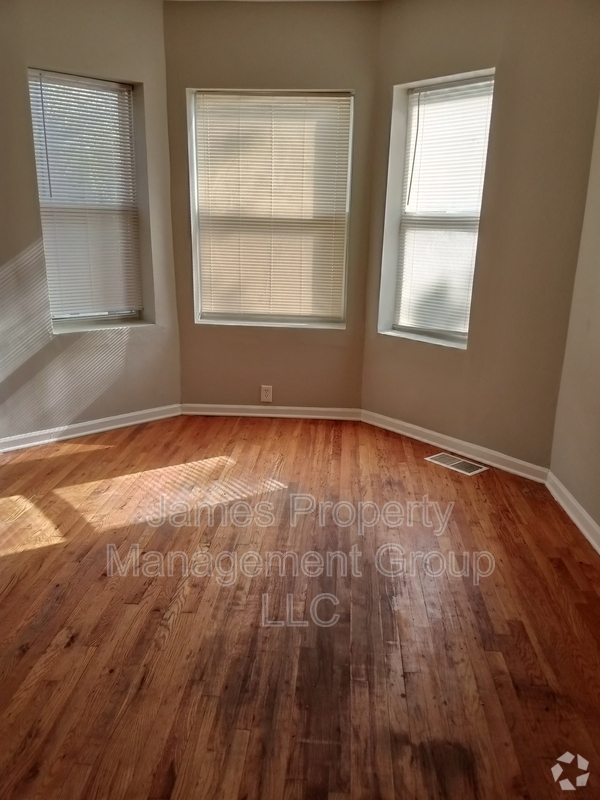 Building Photo - 3926 W Flournoy St Unit 2 Rental