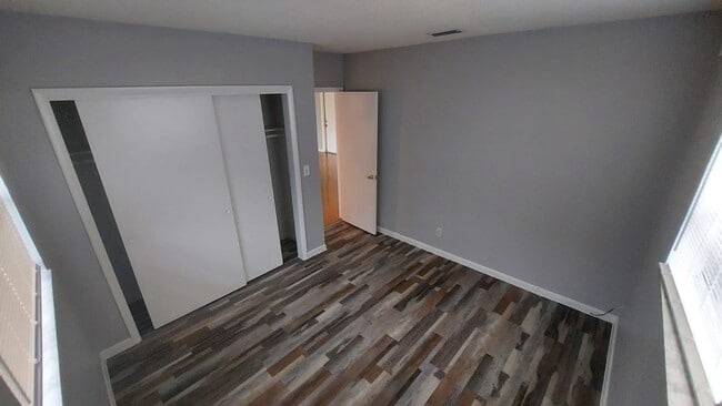 2 BEDROOMS 1 BATHROOM IN AREA OF RIVERLAND - 2 BEDROOMS 1 BATHROOM IN AREA OF RIVERLAND