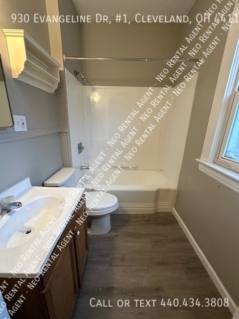 Photo - 930 Evangeline Rd Unit 1