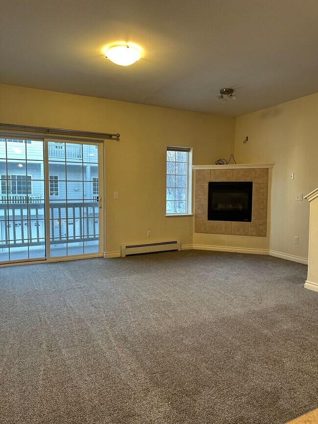 Photo - NEW CARPET THROUGHOUT| 2-Bedroom Townhome with Garage