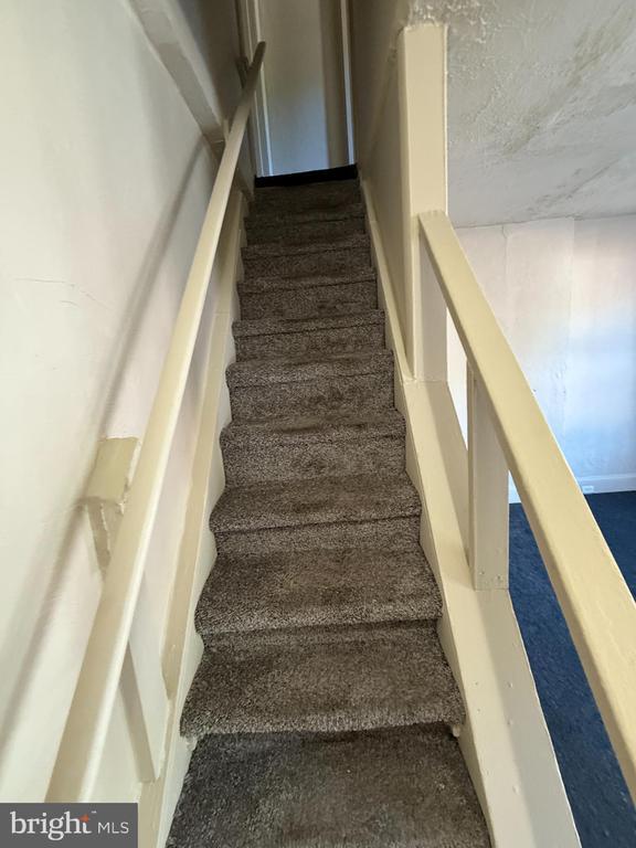 Photo - 427 E Oak St