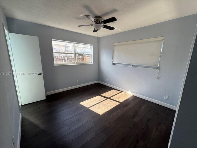 Photo - 5408 N Andrews Ave