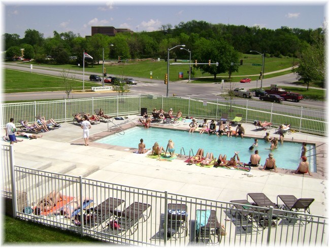 Meadowbrook Apartments