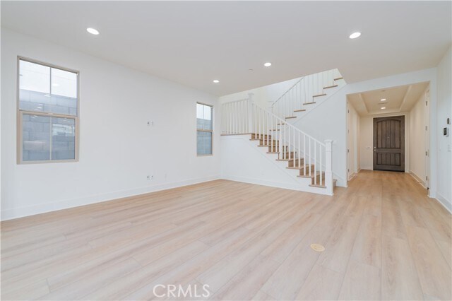 Photo - 217 Collino