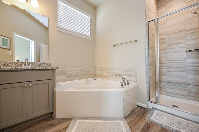 Photo - 16103 Northern Cardinal Ln