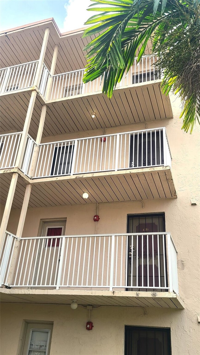 Photo - 2800 NW 56th Ave Unit A305