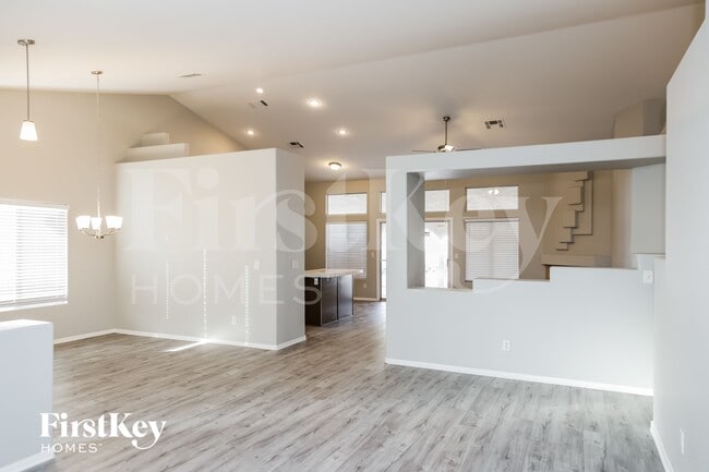 Photo - 6270 Bruma Ave