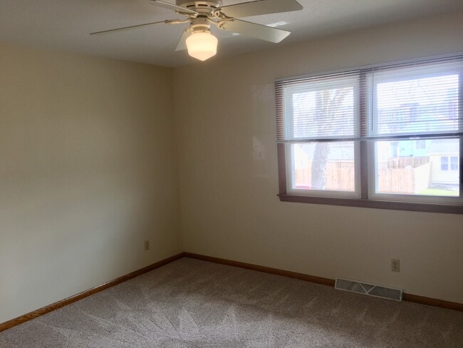 Photo - 609 Hood St