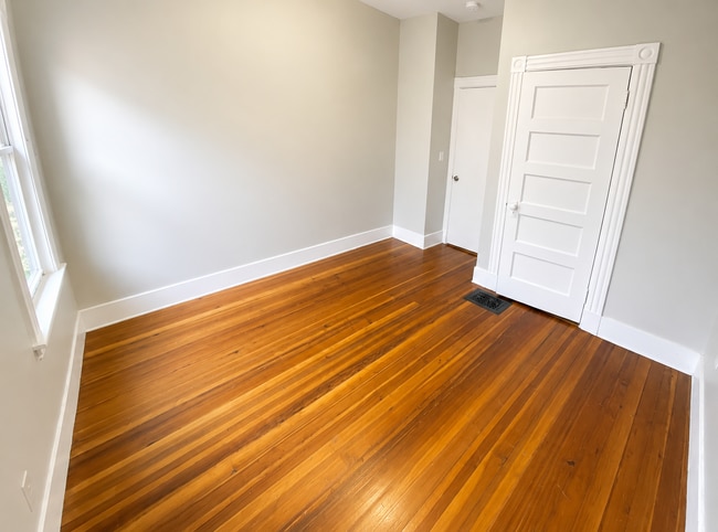Photo - 20 Dowse St Unit 2