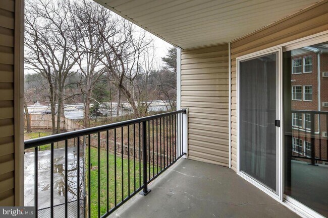 Building Photo - 3307 Wyndham Cir Unit 3170 Rental