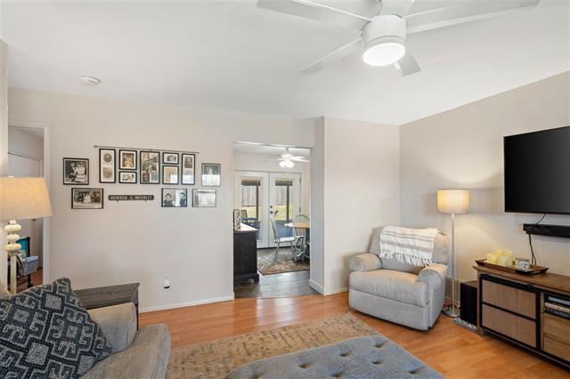 Photo - 420 NW 74th St