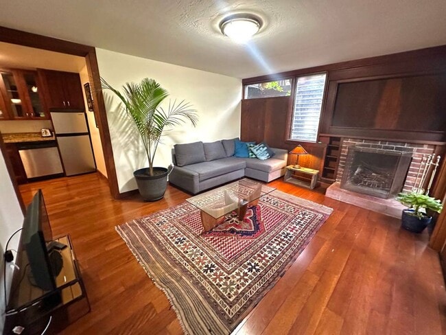 Photo - Cozy and Furnished-1 Bedroom, 1 Bath with Mountain Views