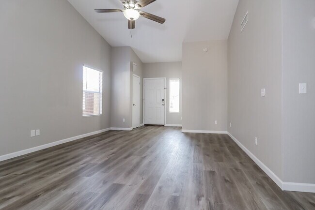 Photo - 7554 W Cinnabar Ave