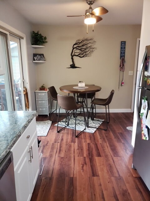 Photo - 3 Bedroom Home with Bonus Family Room, Fenced Back Yard, and Garage