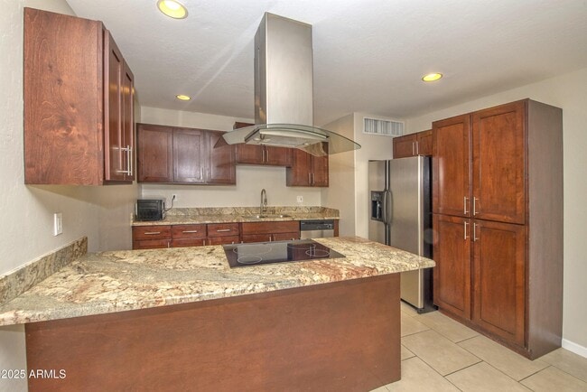 Photo - 36 E Fillmore St