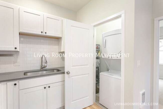 Photo - 6225 NE 14th Ave Unit B