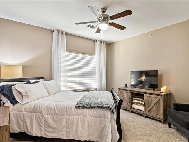 Creed Canyon Apartments