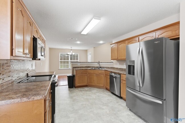 Photo - 124 Carillo Ln