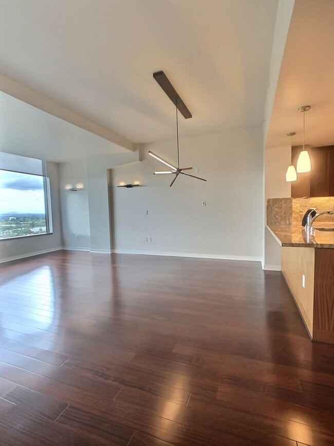 Photo - 20th Floor Spacious 3 Bedroom Condo with Den Unit 2007