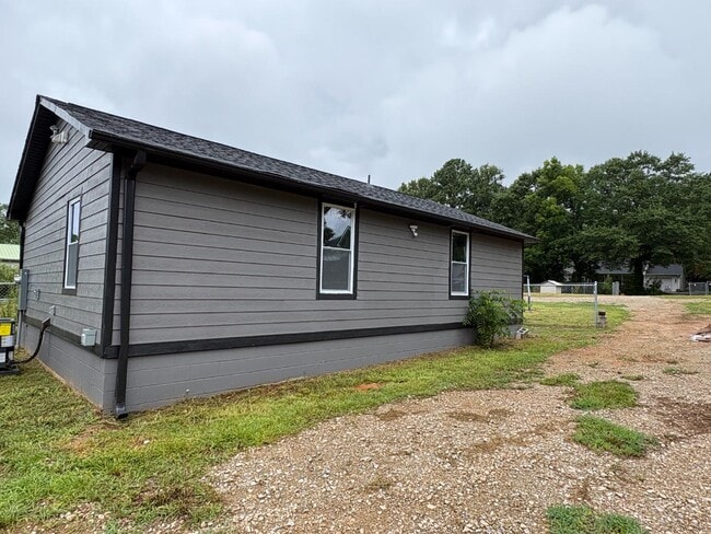 Photo - 191 Fort Shoals Rd