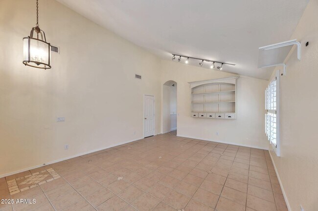 Building Photo - 2312 E Williams Dr Rental