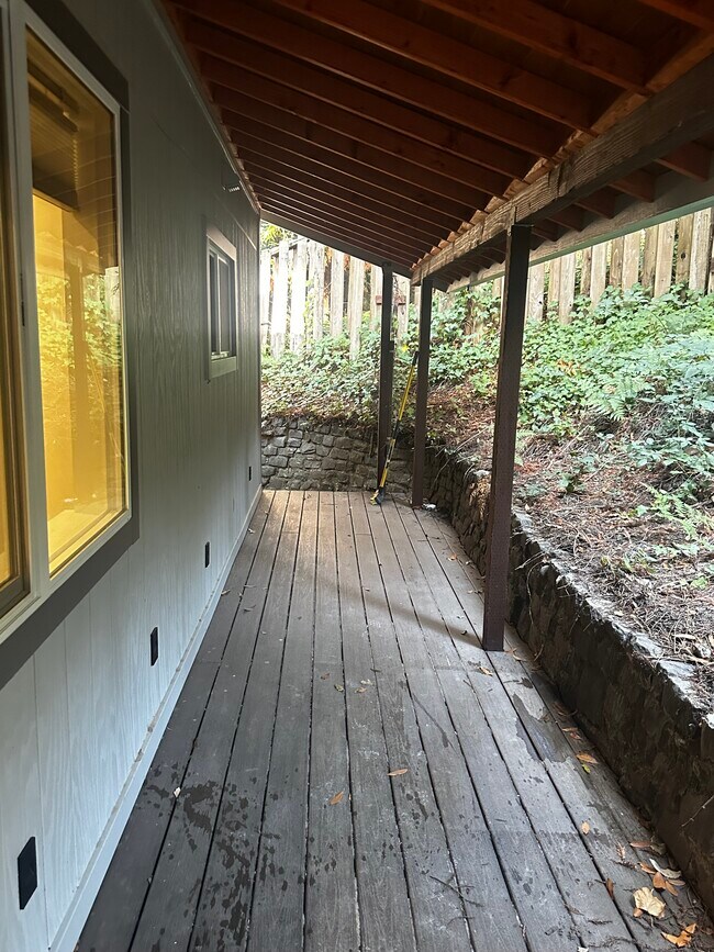 Photo - 206 Sequoia Rd