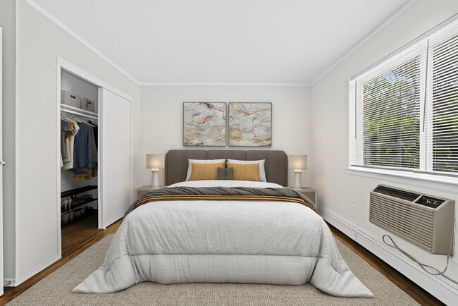 Photo - Brookfield Gardens