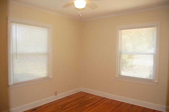 Photo - 4 Erskine Ln