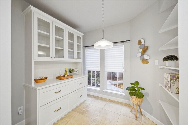 Photo - 2351 Summit Way Ct