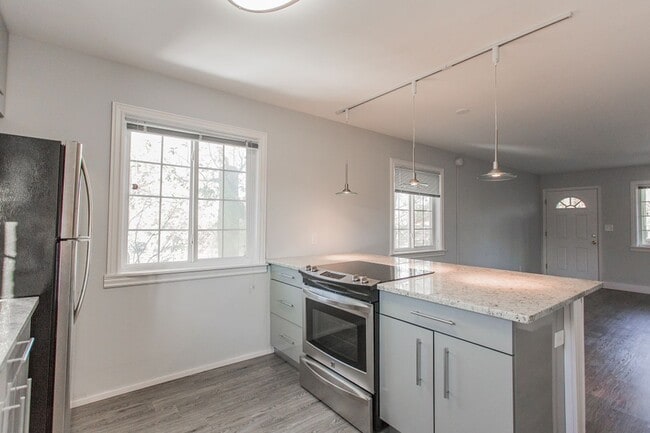 Photo - Immaculate Fully Renovated 2 bed/1 bath! Unit 2401 Walnut Street,  6