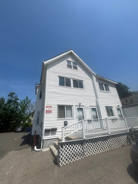 Building Photo - 723 Washington St Unit 2F