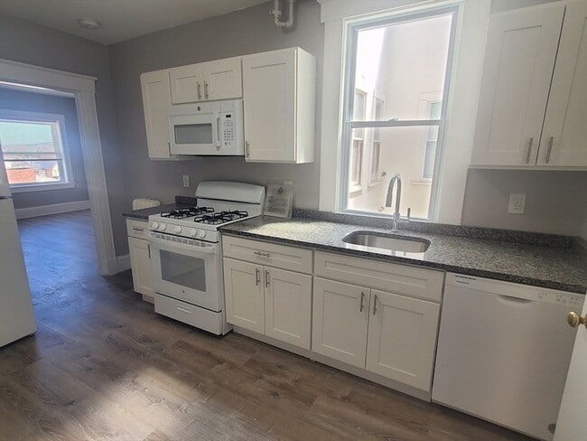 Photo - 738 Washington St Unit 27