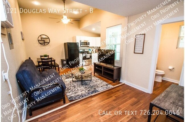 Building Photo - Sweet Relaxing Apartment Near Fabulous Downtown