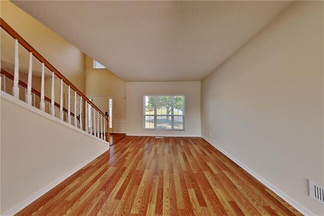 Photo - 3531 Chasefield Way